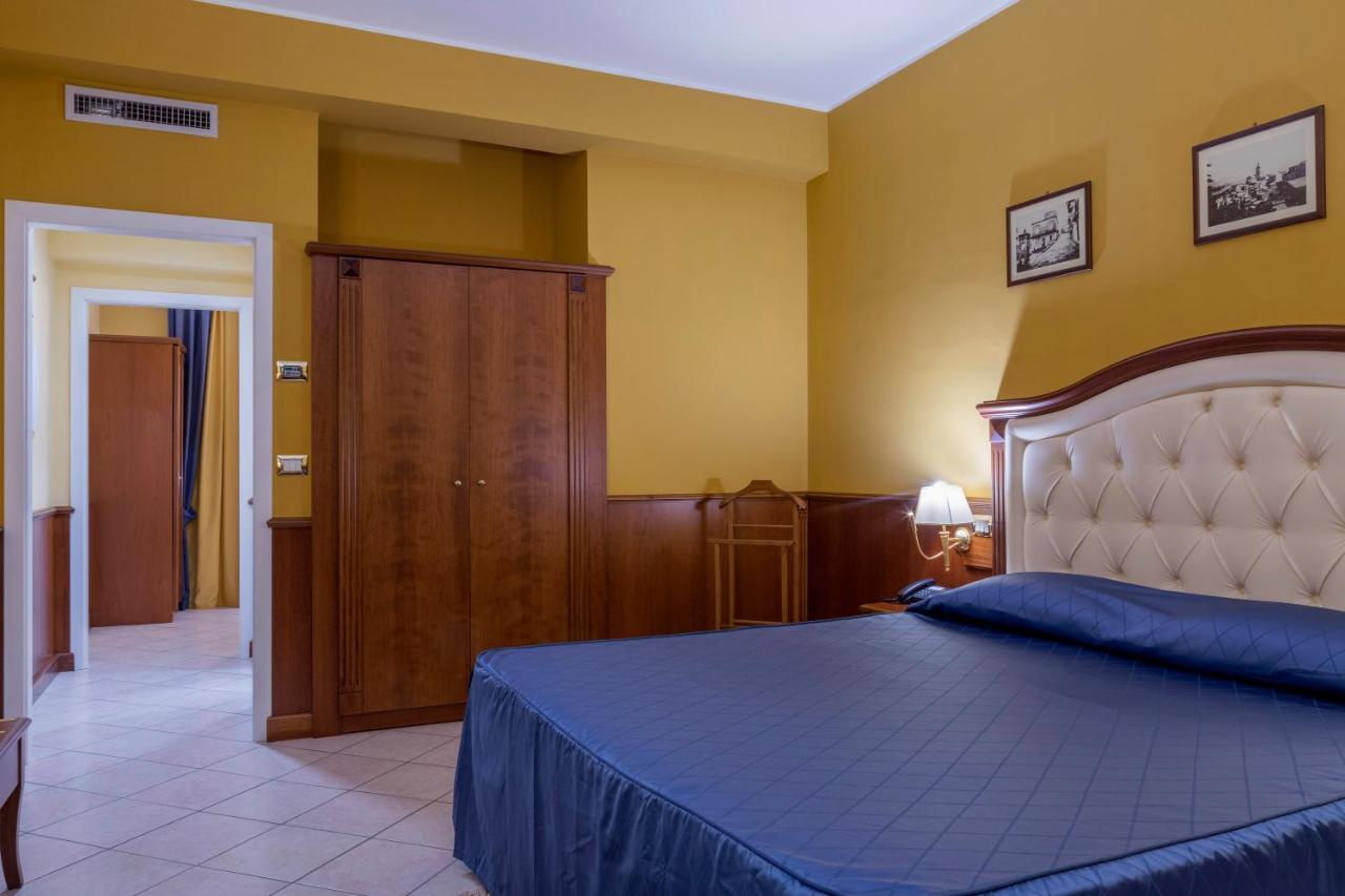Hotel San Michele Мілаццо Екстер'єр фото