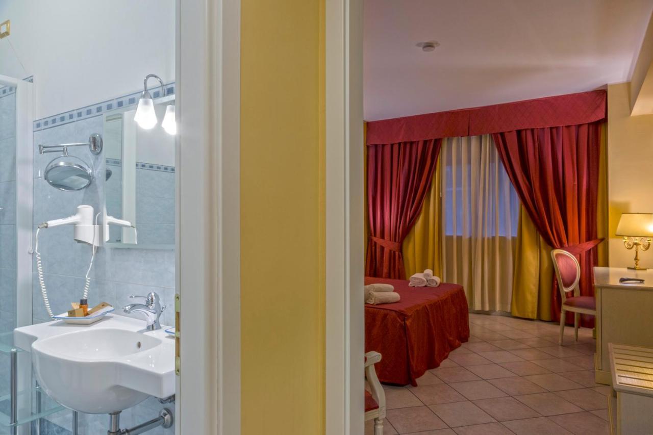 Hotel San Michele Мілаццо Екстер'єр фото