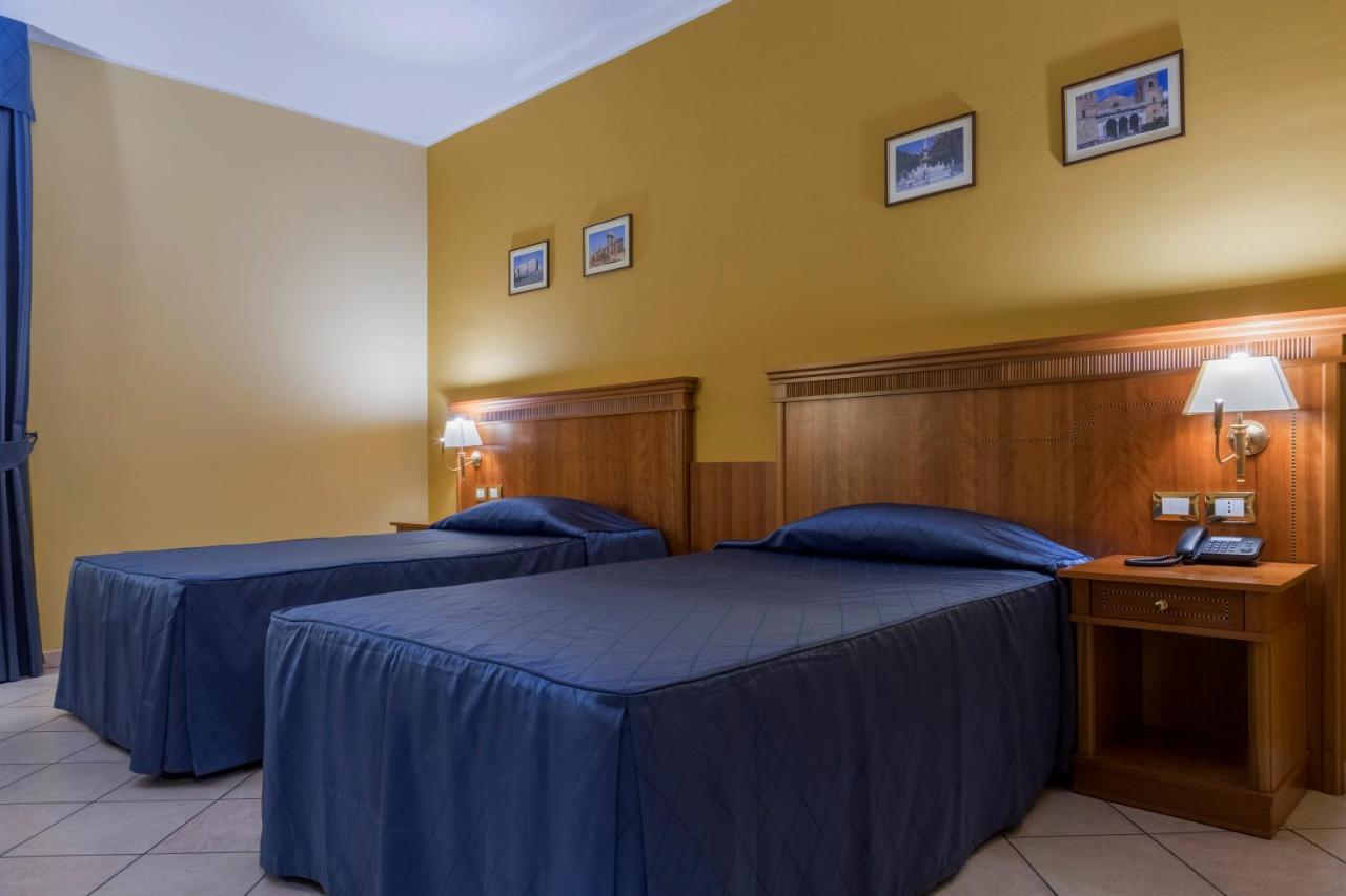 Hotel San Michele Мілаццо Екстер'єр фото