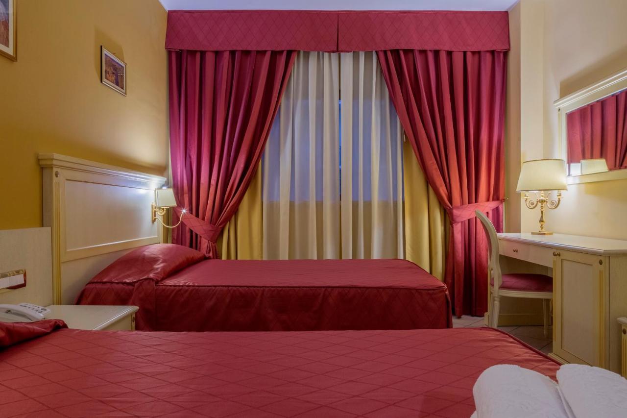 Hotel San Michele Мілаццо Екстер'єр фото